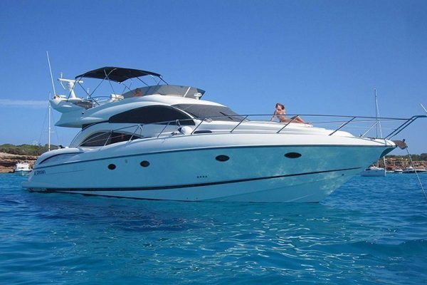 Private Luxury Yacht Tour Dubrovnik_Sunseeker Manhattan 56-ALT